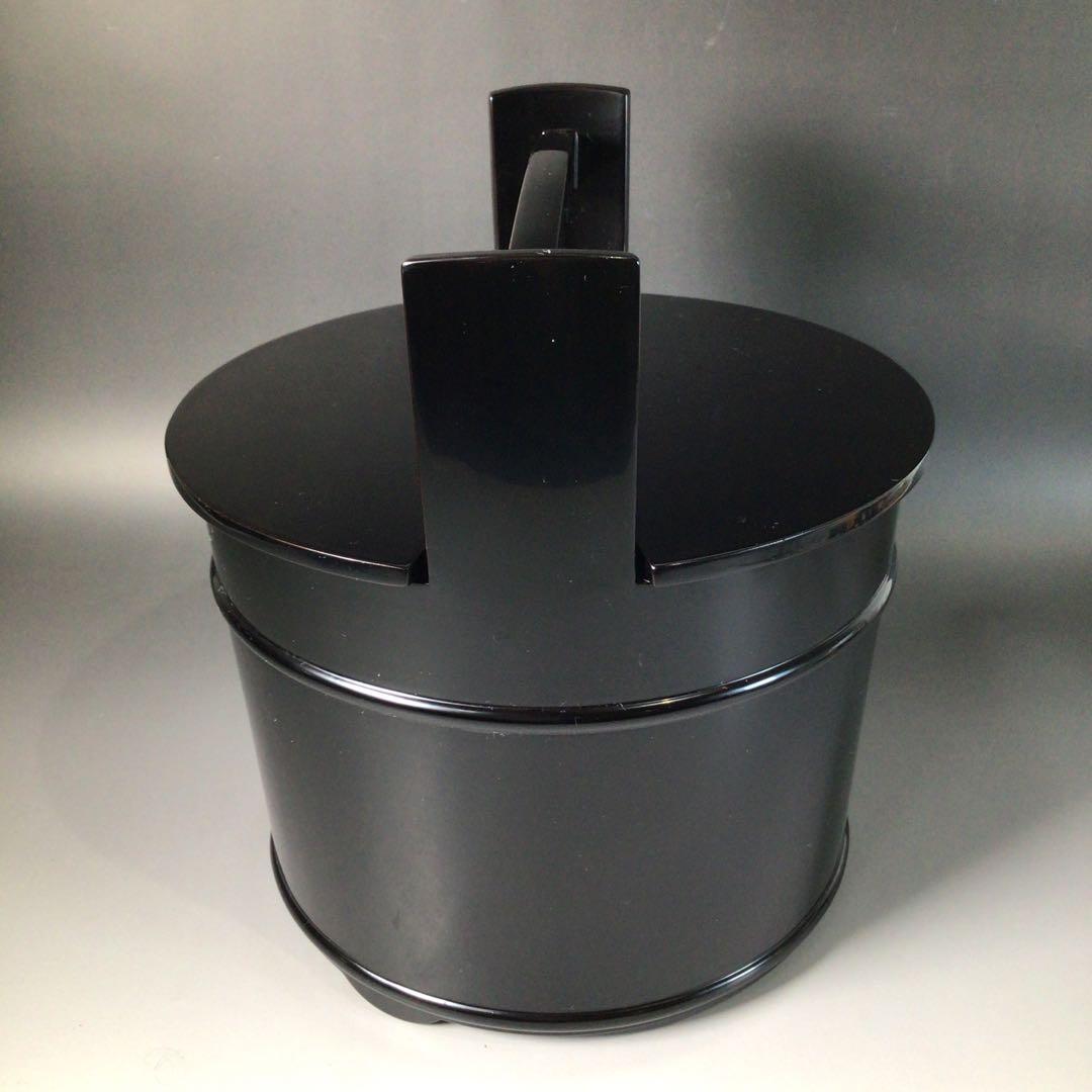 Ｓ９３　水指　『塗師　川瀬表完作』『黒真塗』『手桶水指』　共箱　茶道具