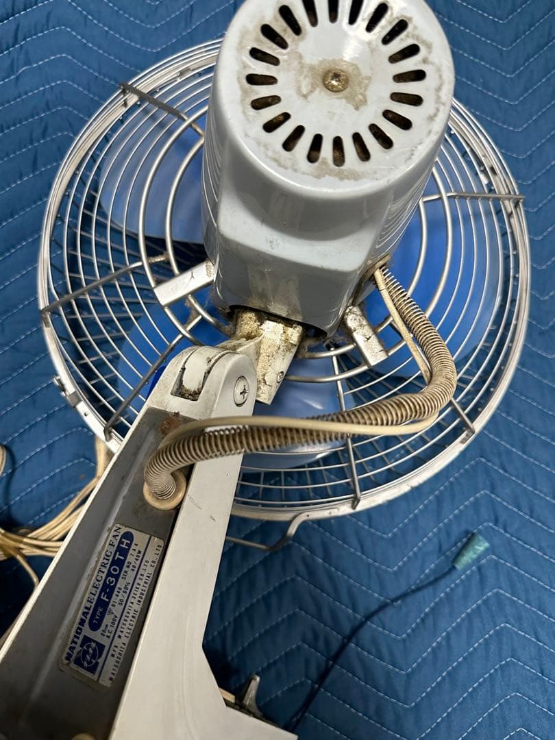 昭和レトロ　壁掛け扇風機　ナショナル ジャンク