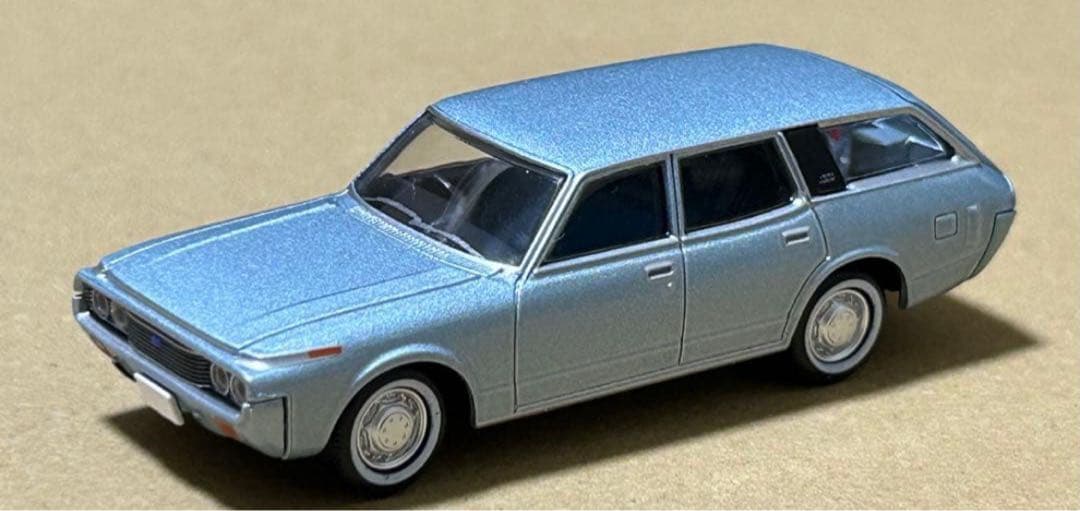 トミカリミテッドヴィンテージネオ トヨタ クラウン カスタム 青