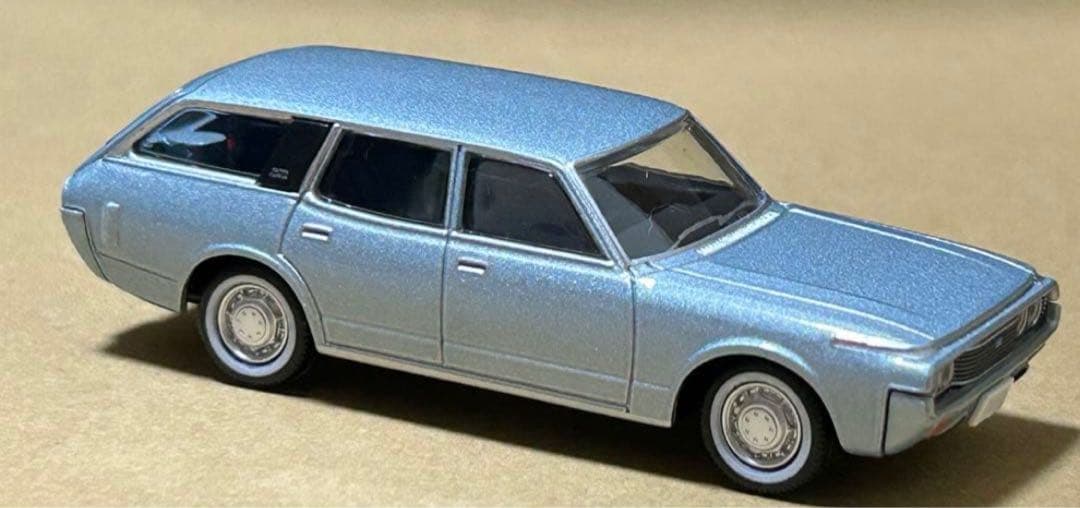 トミカリミテッドヴィンテージネオ トヨタ クラウン カスタム 青