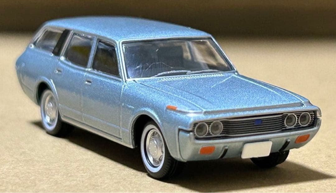 トミカリミテッドヴィンテージネオ トヨタ クラウン カスタム 青