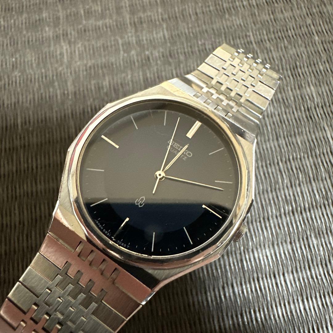 SEIKO クォーツ 腕時計 ダークブルー 稼動品　5931-7010