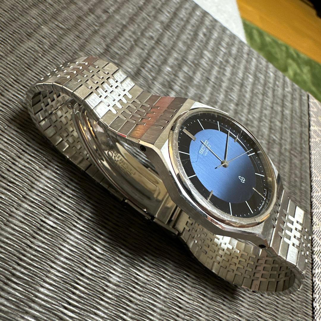 SEIKO クォーツ 腕時計 ダークブルー 稼動品　5931-7010