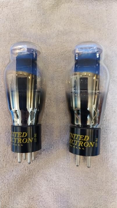 日*1様 真空管 VT52 UNITED ELECTRON 2本　未使用品　元箱