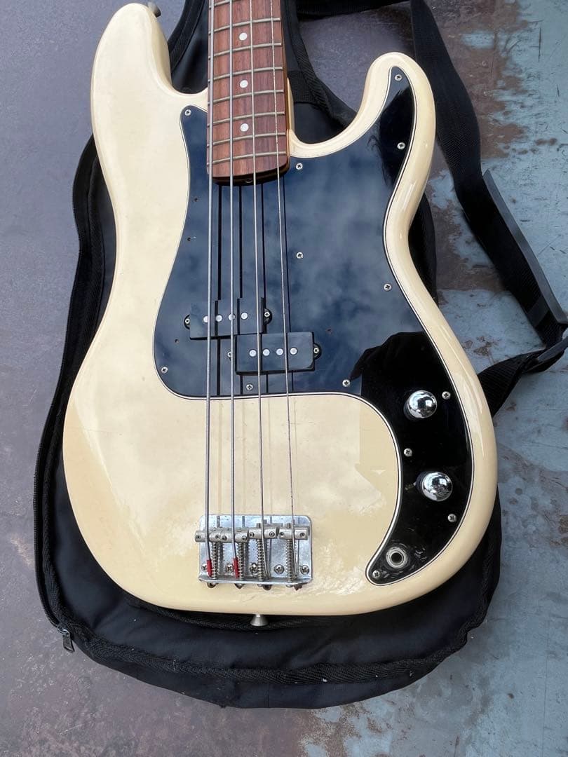 FenderJapan プレシジョンベース エレキベース