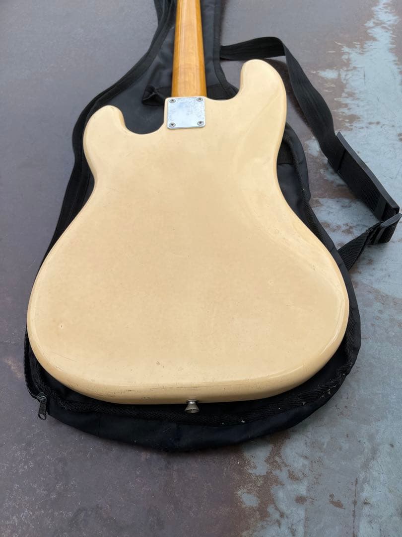 FenderJapan プレシジョンベース エレキベース