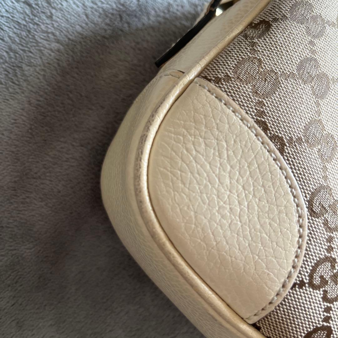 Gucci GGキャンバス ショルダーバッグ