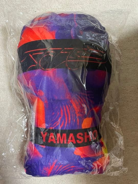 山本彰吾 クッション