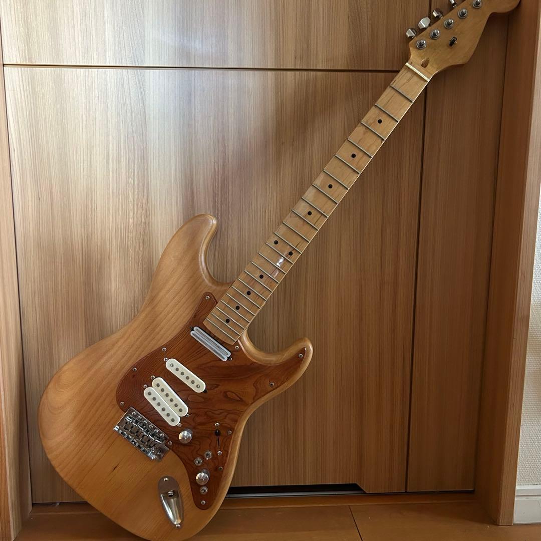 【美品】ストラト エレキギター ハムバッカー HSS構成 【カスタム】