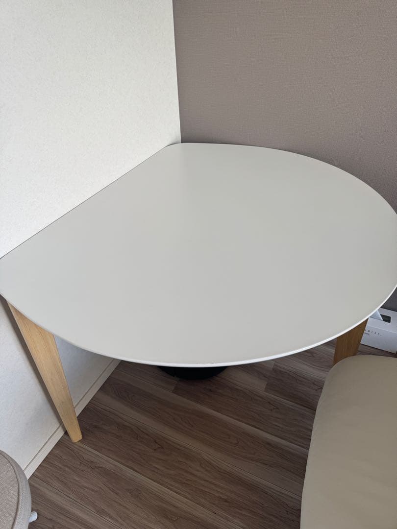 ダイニングテーブル　半月形　ホワイト