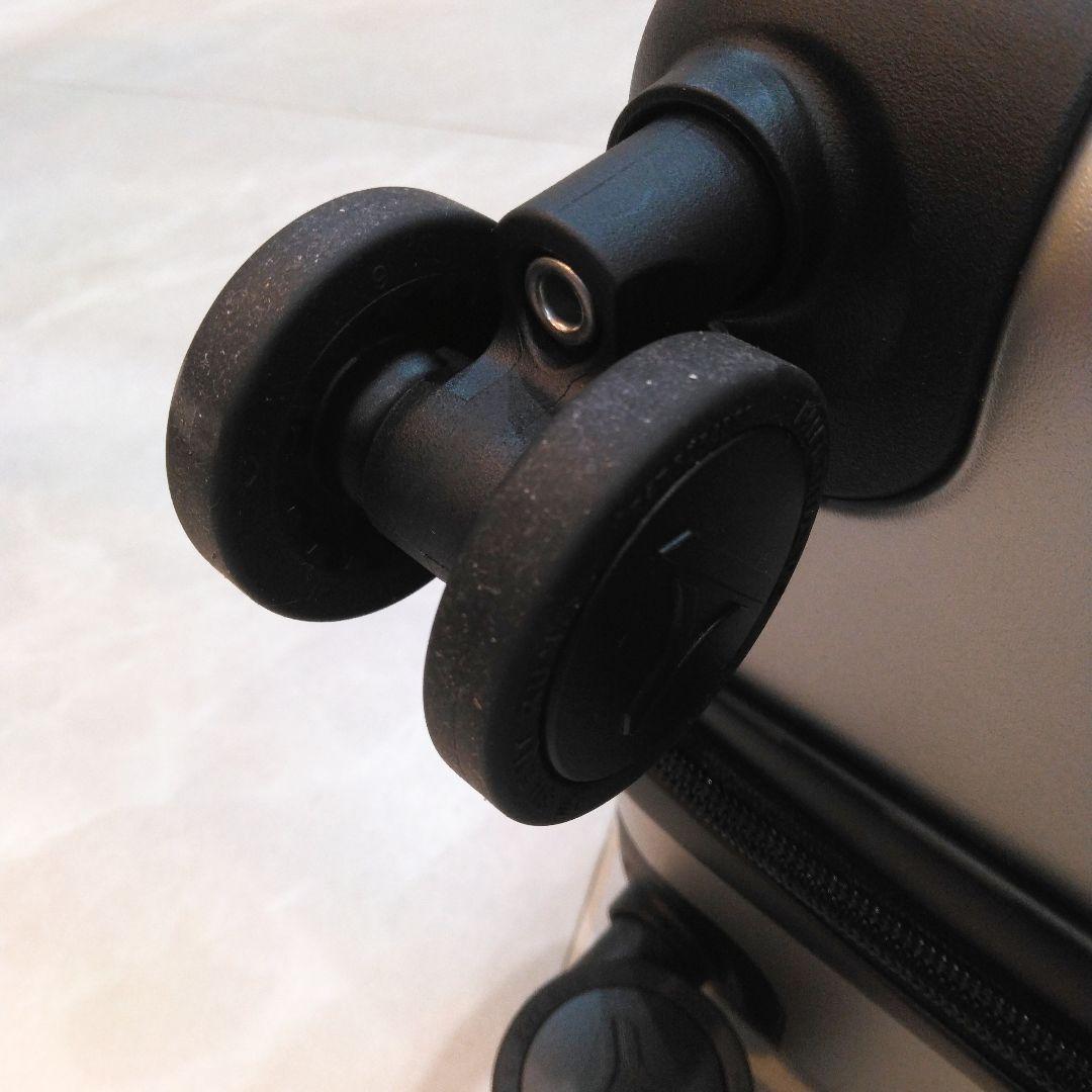 美品♪TRAMORA Carry On Pro 56×36×25便利機能多数⭐