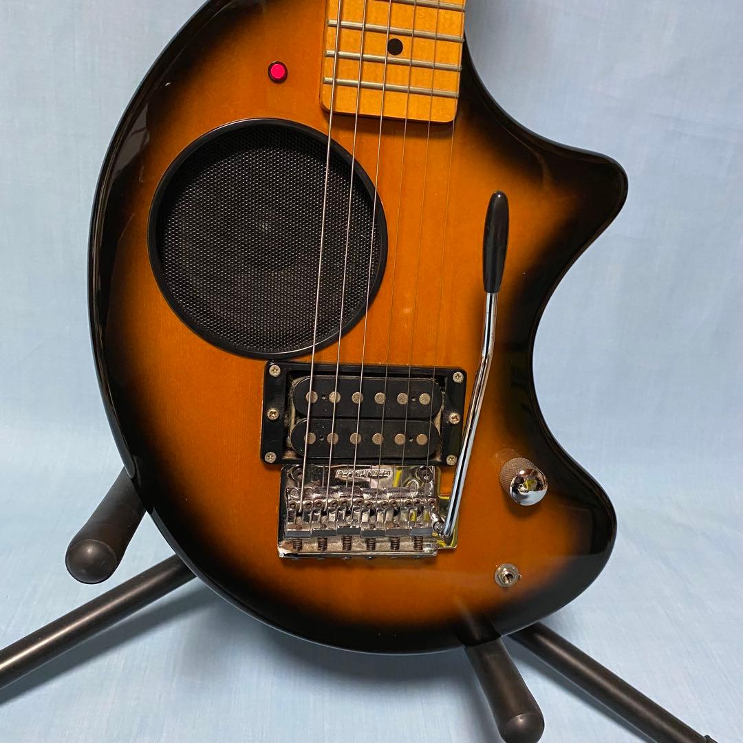 美品 FERNANDES ZO-3 芸達者エレキギター アンプ内蔵 サンバースト