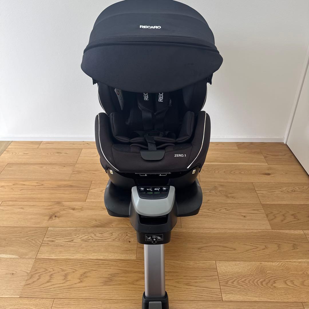 RECARO ZERO 1 ブラック チャイルドシート