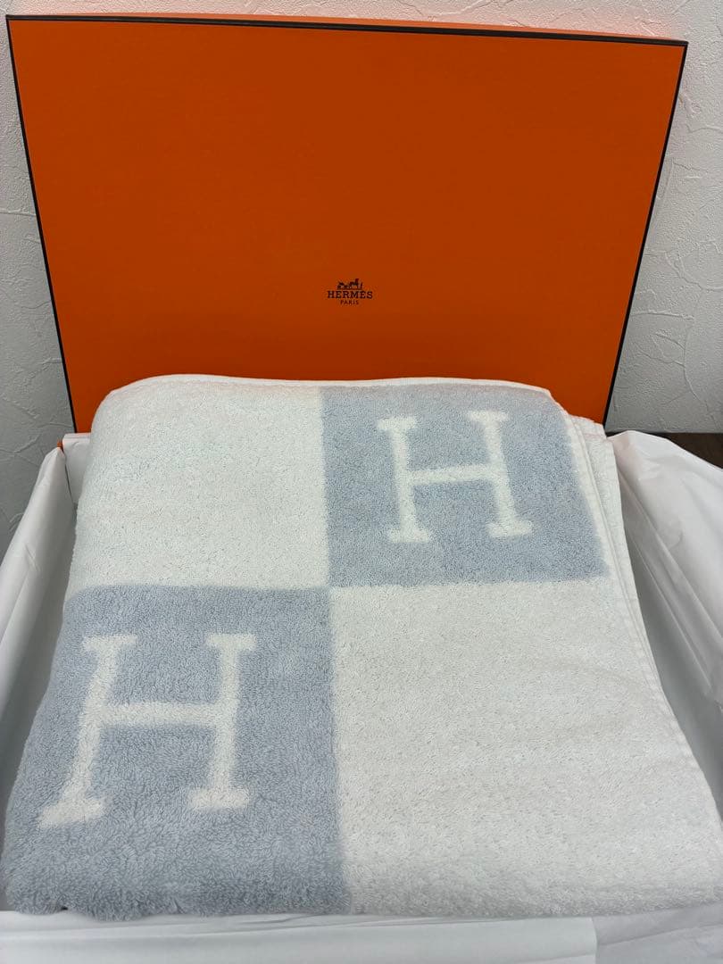未使用　エルメス　バスタオル　大判　アヴァロン　ブルーグラシエ