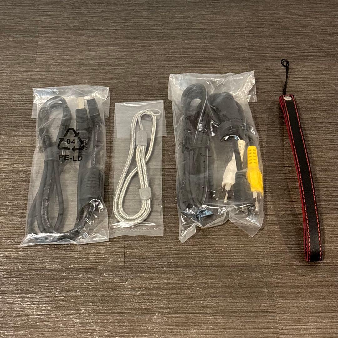 FUJIFILM FINEPIX F70 EXR デジタルカメラ