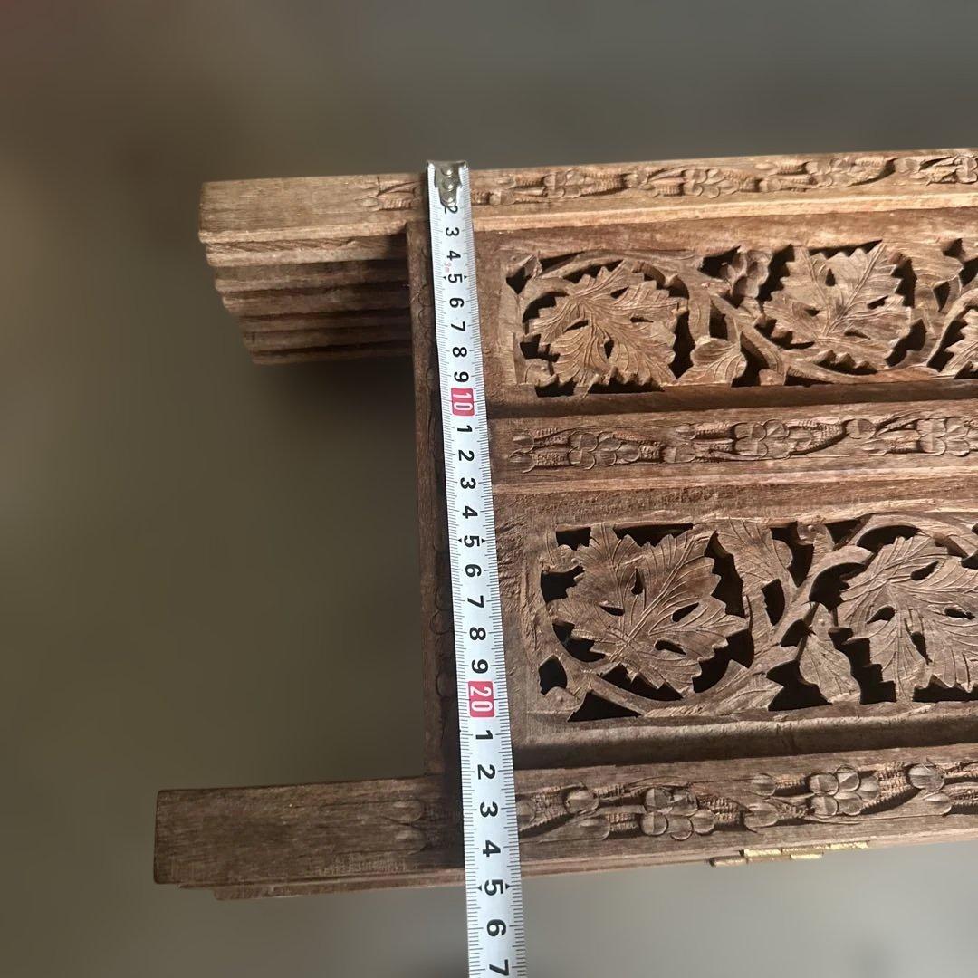瞬間的お値下げ❣️小さめ木製彫刻入りパーテーション 4パネル
