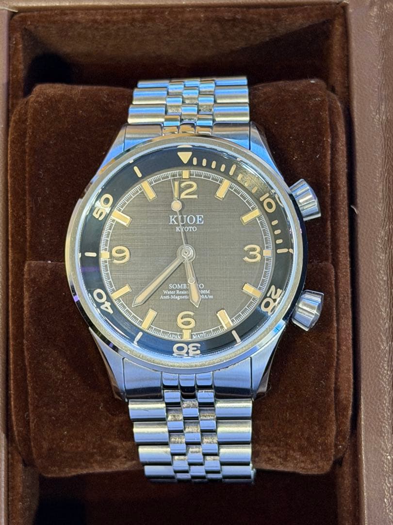 KUOE SOMBRERO 90-011 ブラック 20気圧防水 リネン文字盤