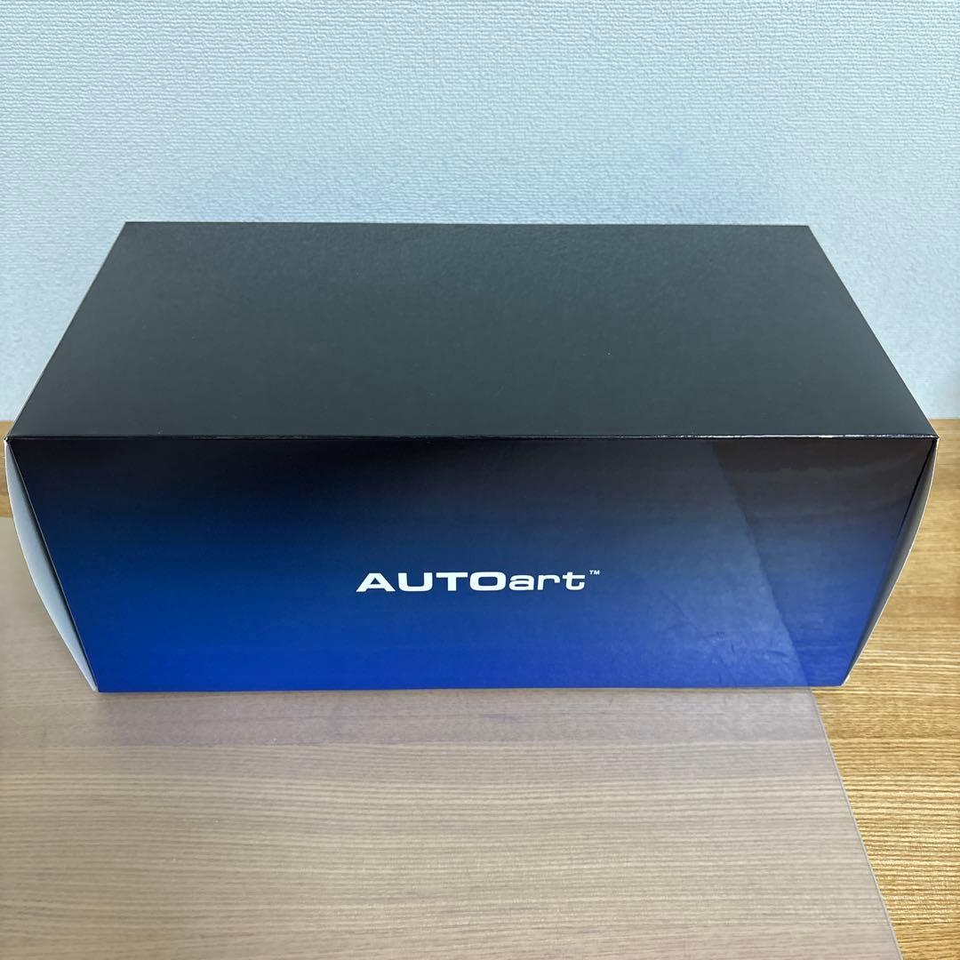 オートアート　LEXUS レクサス　LC500 1/18 ミニカー　ホワイト