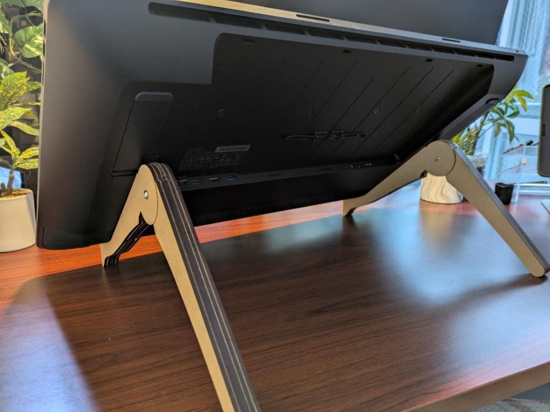 Wacom Cintiq Pro 24 ペンモデル （2024年製造）