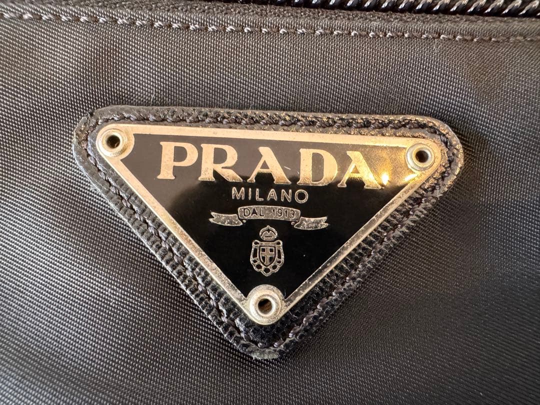 PRADA ブリーフケース V147 S