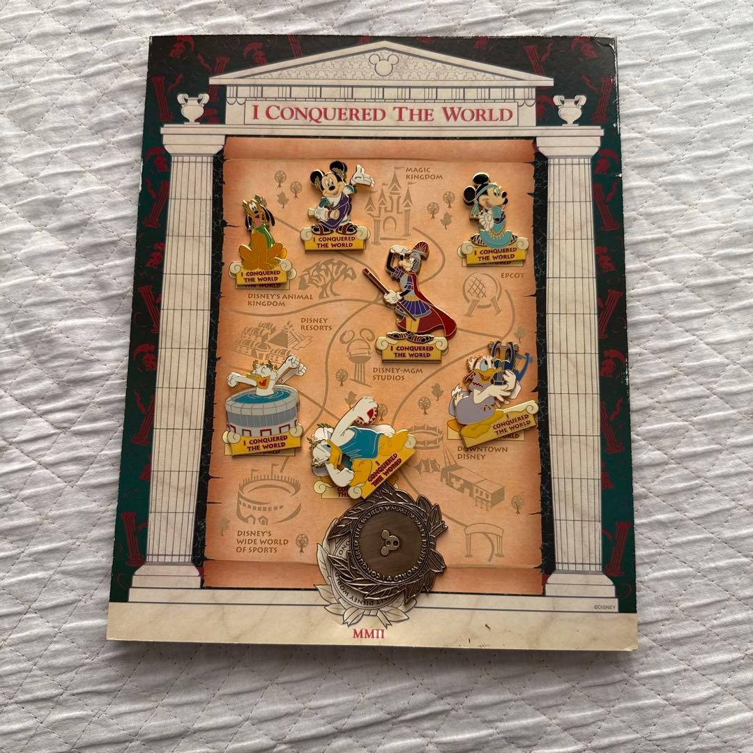 【貴重】ディズニーワールド ピンバッジコレクション