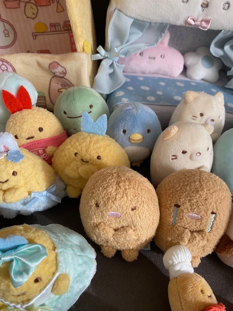 すみっこぐらし 手のりぬいぐるみ、ドールハウス まとめ売り