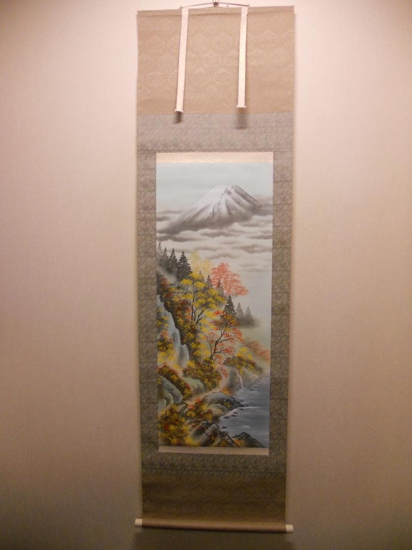 掛け軸 紫雲 富士秋景之図 絹本 希少 軸装 茶道具 掛軸 美品 です。