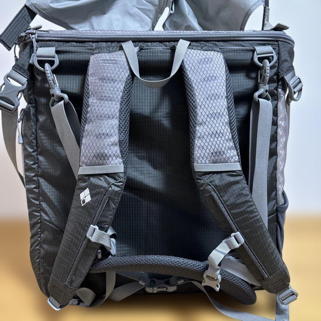 美品　モンベル　ドッグキャリングバッグ　ペットキャリーバッグＬ