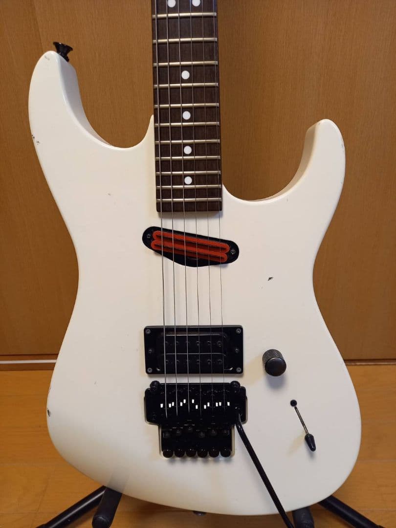 【ジャンク品】Charvel エレキギター　ホワイト