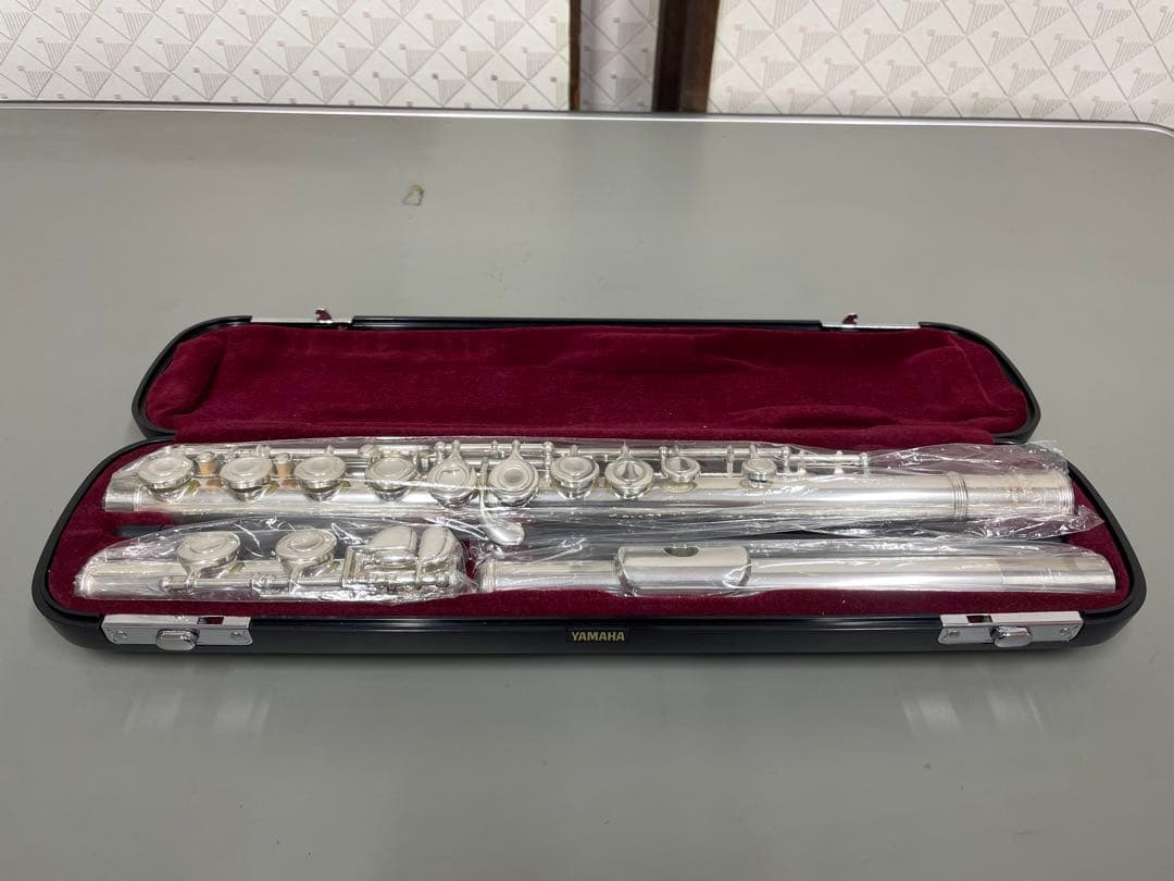 YAMAHA フルート　YFL-311 Ⅱ 黒ケース 赤内装
