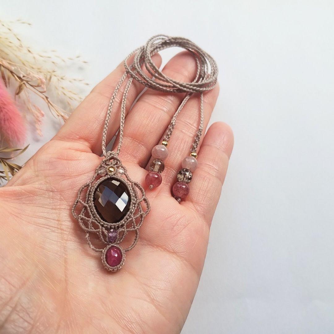 クンツァイト＆シトリン＆アメジストのマクラメ編みネックレス　ペンダント　天然石