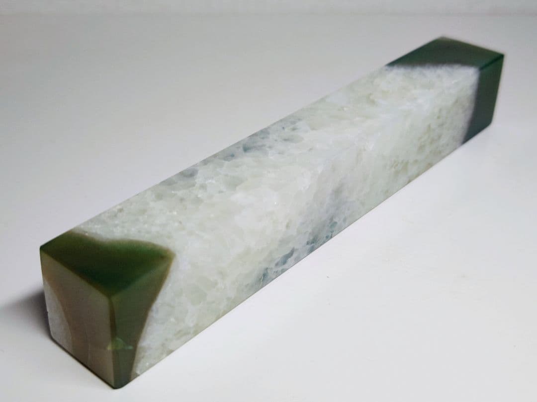 瑪瑙 491g メノウ アゲート 原石 鑑賞石 自然石 誕生石 鉱物 鉱石 水石