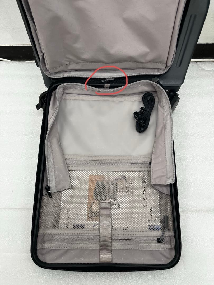 生臭坊主さん専用 [Redamancy]現役客室乗務員が設計を指導 スーツケース