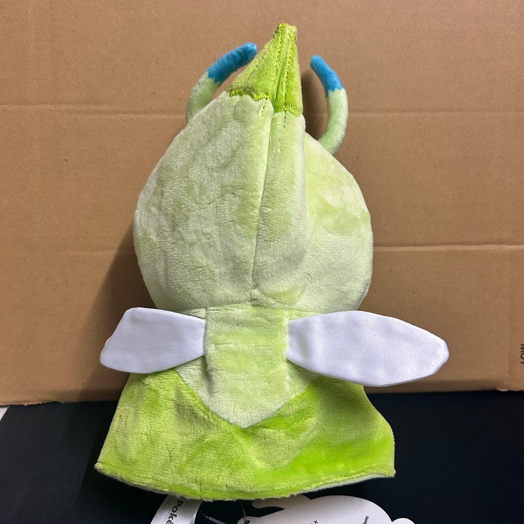 ピカチュウ　ポケモンセンターシンガポール限定　セレビィ　ポンチョ　ぬいぐるみ