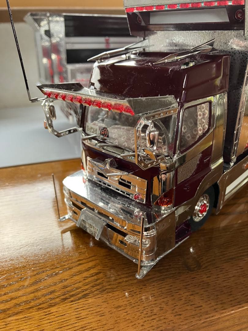 プロフィア、デカ箱ダンプ、デコトラ、完成品1／32