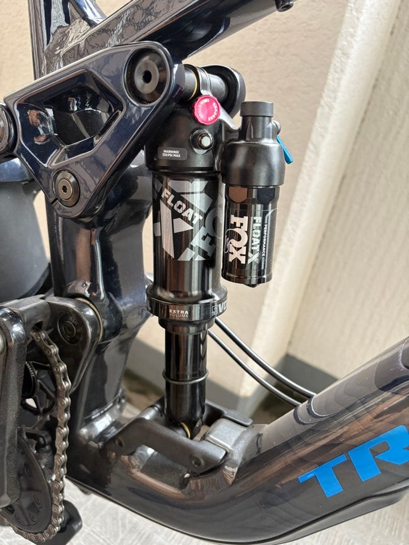 自転車本体 TREK SLASH8 GEN6 2024