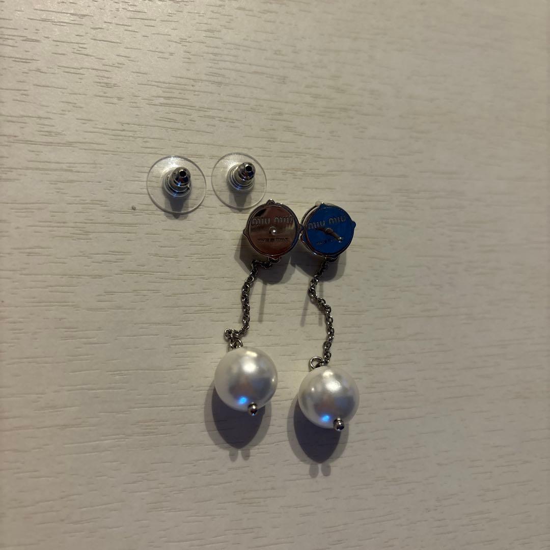 miumiu パールピアス