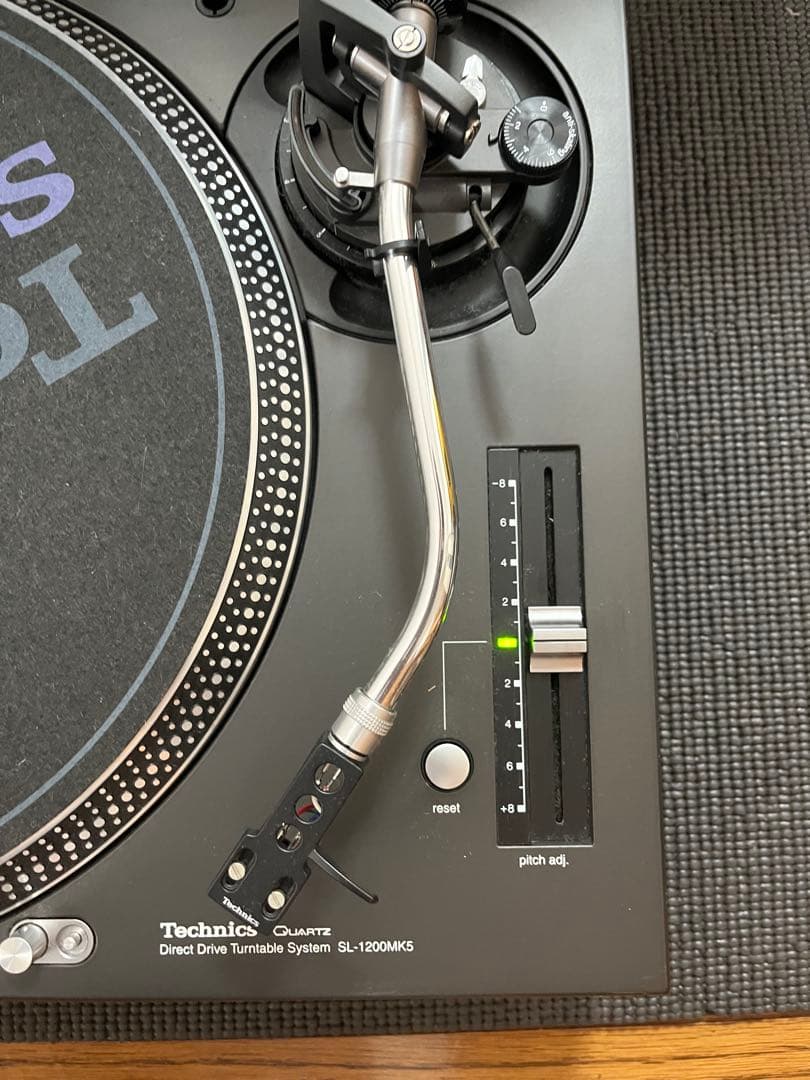 Technics SL-1200 MK5 テクニクス ターンテーブル　①