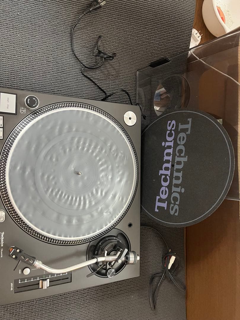 Technics SL-1200 MK5 テクニクス ターンテーブル　①