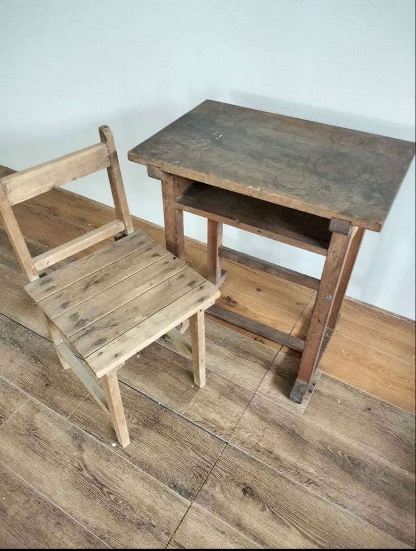 アンティーク　机　学習机　古道具/昭和レトロ/小学校机