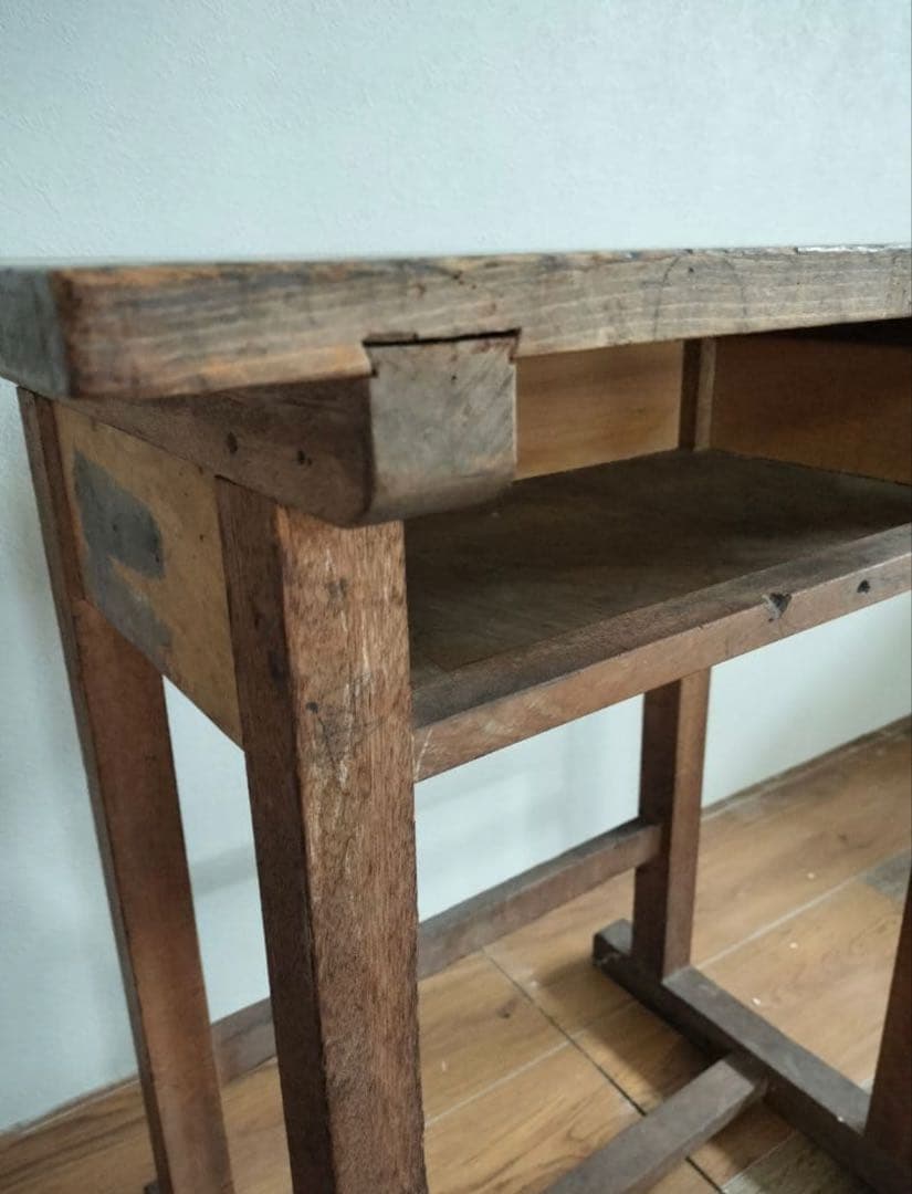 アンティーク　机　学習机　古道具/昭和レトロ/小学校机