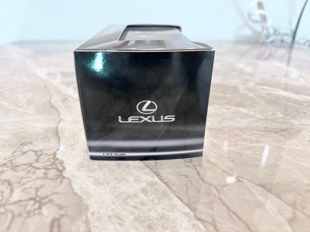 Lexus NX350h \"F SPORT\" 1/43 ミニカー