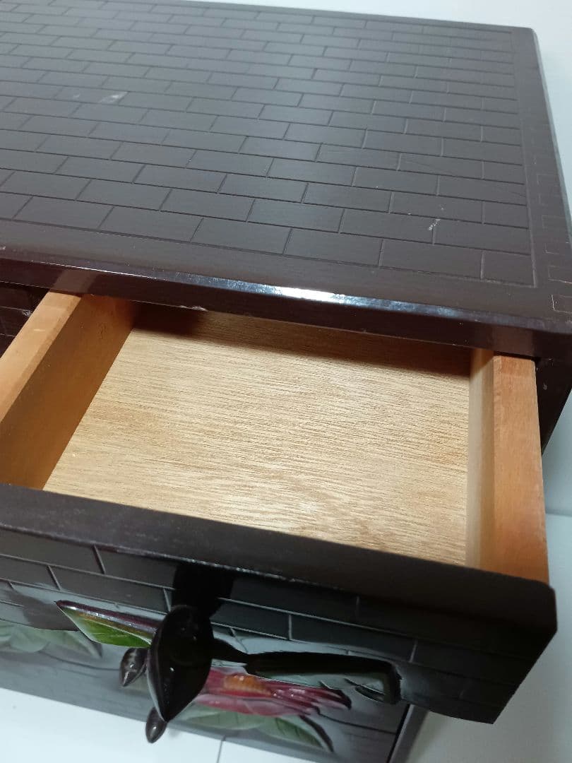 鎌倉彫り 椿 ツバキ ミニ箪笥　5段式　引き箪笥　ミニタンス　和箪笥　木製