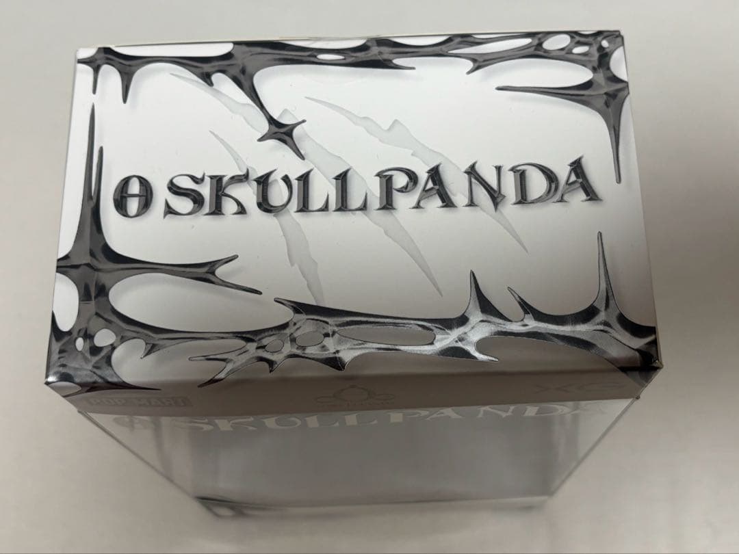 左*ー様 正規品　POPMART スカルパンダ　XG SKALLPANDA XG