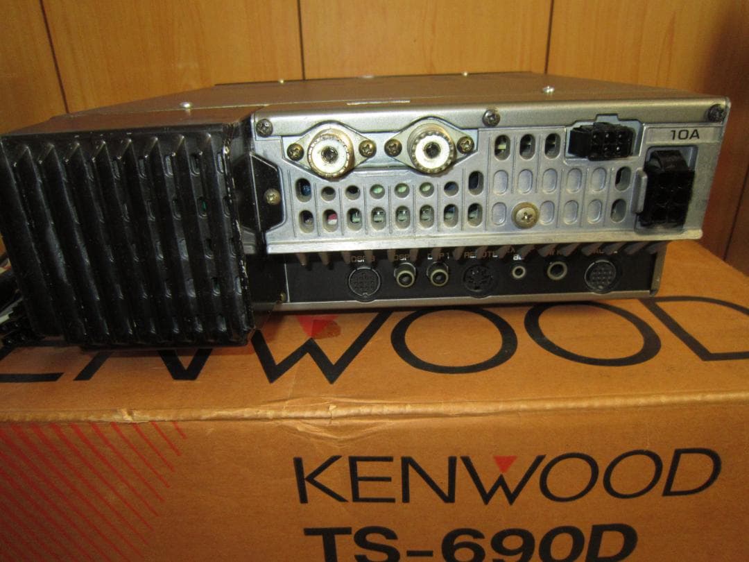 KENWOOD TS-690D HF/50MHz 　100w改　現完動　本箱