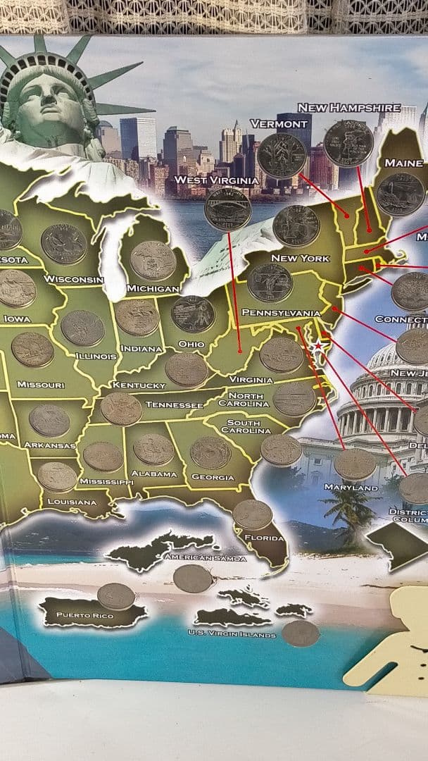 ☆。アメリカ25セントクォーター50州記念アルバム(56枚在中)。