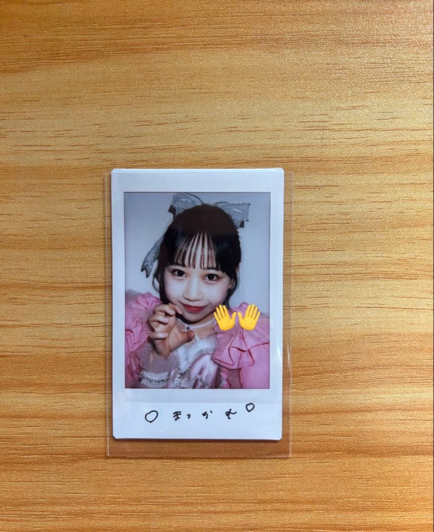 松本かれん サイン入りチェキ -ハート衣装ver.-