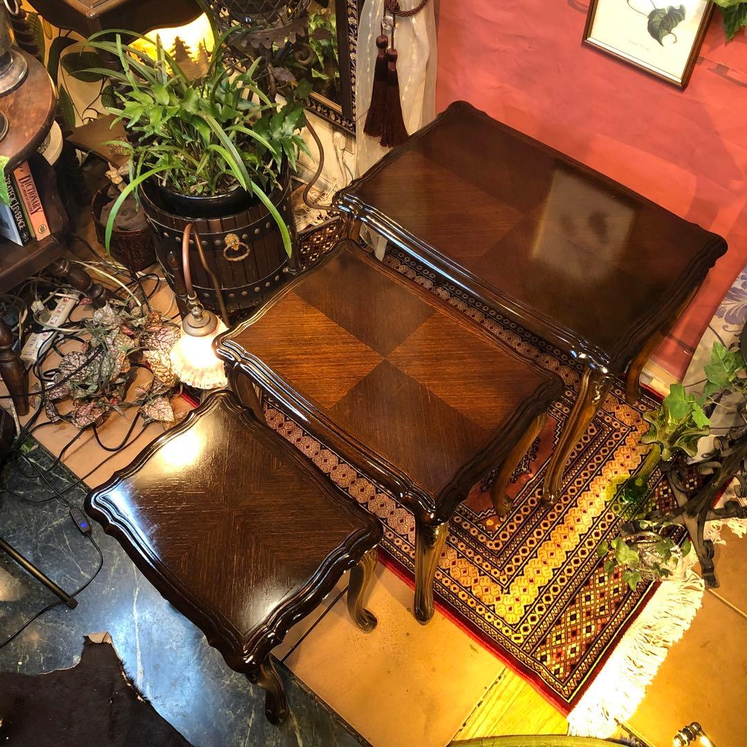 ヴィンテージ ブリティッシュ　アンティーク　３連　猫脚　ネストテーブル