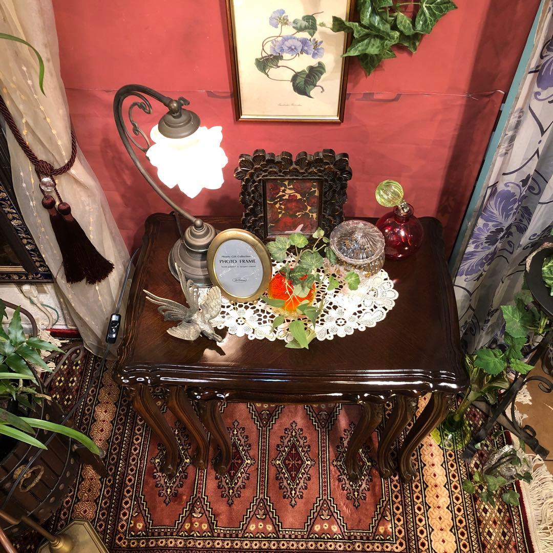 ヴィンテージ ブリティッシュ　アンティーク　３連　猫脚　ネストテーブル