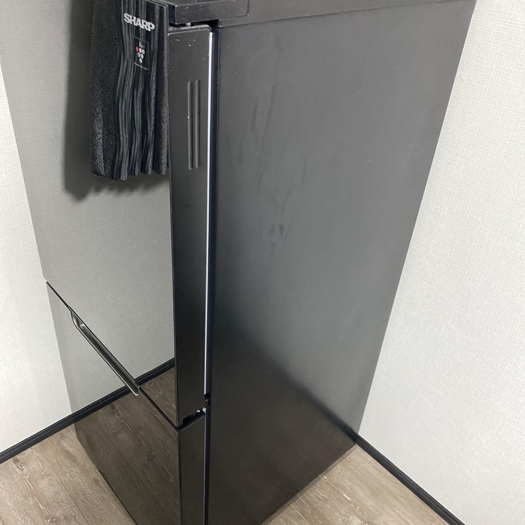 床傷防止マット付き　SHARP ノンフロン冷蔵庫 SJ-GD15H-B